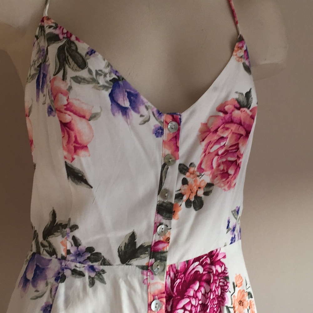 Maxi dress floral NWT - Picture 2 of 4